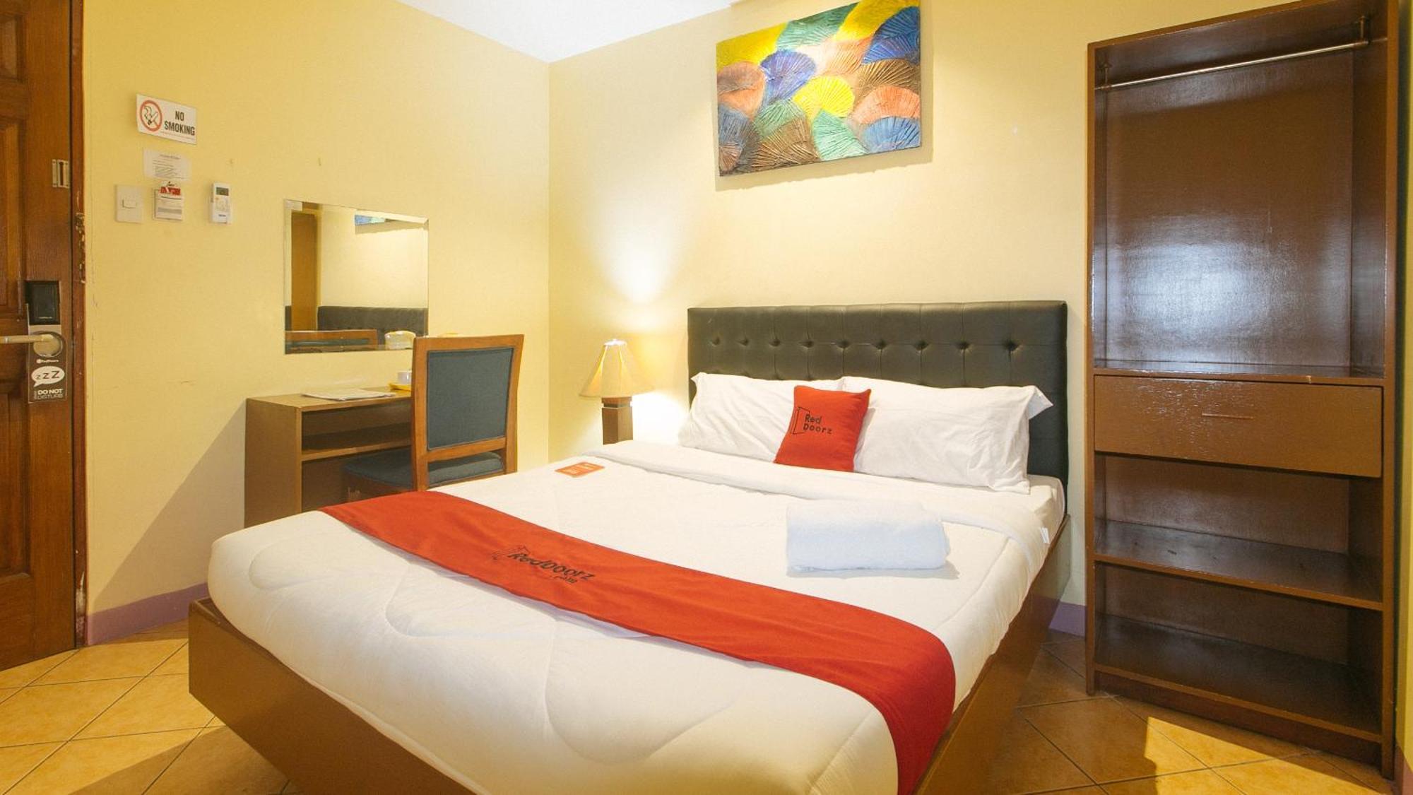 Reddoorz At Comfy Inn Ermita 马尼拉 外观 照片