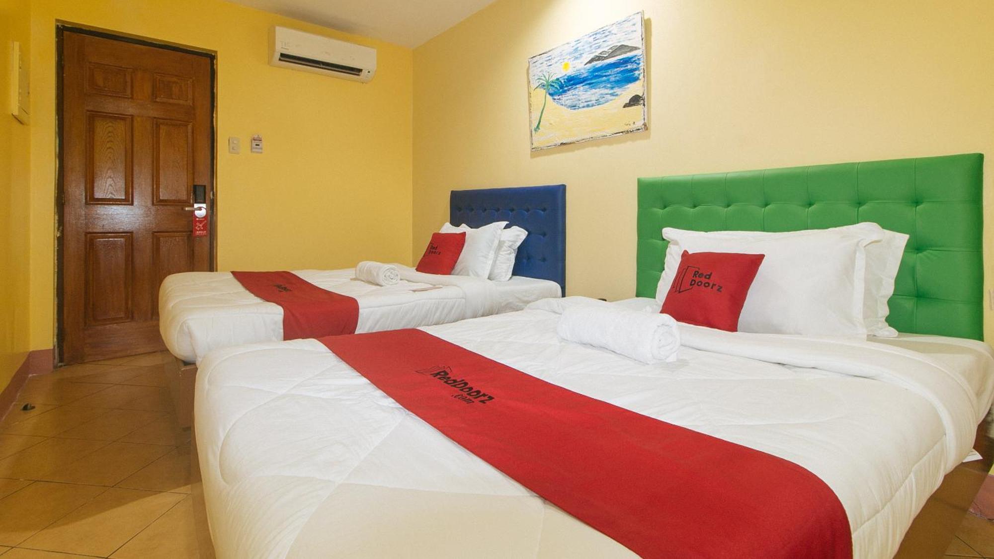 Reddoorz At Comfy Inn Ermita 马尼拉 外观 照片