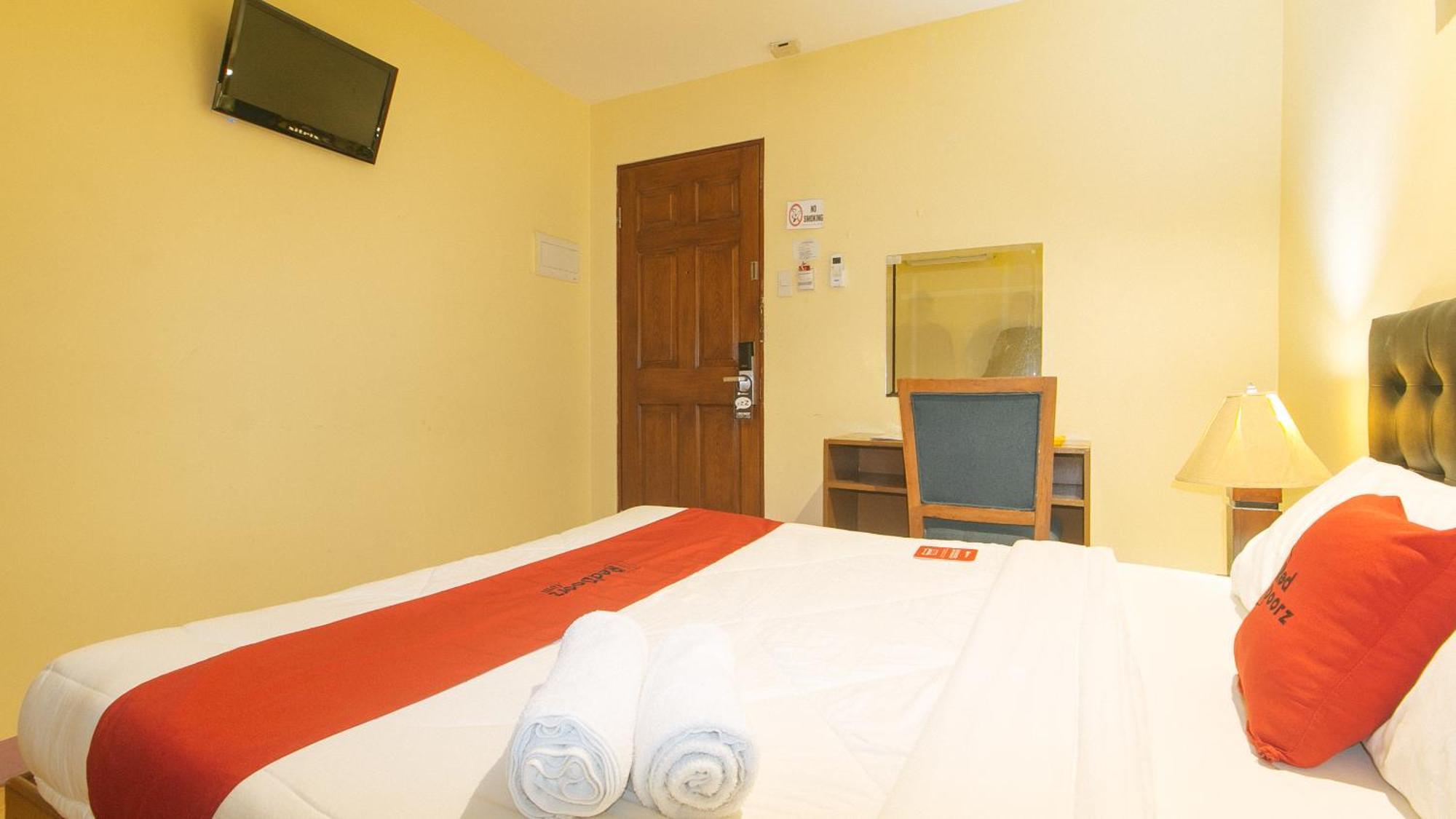 Reddoorz At Comfy Inn Ermita 马尼拉 外观 照片
